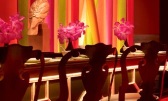 鮮やかな中国称賛